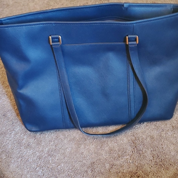 Michael Kors purse - Picture 3 of 4